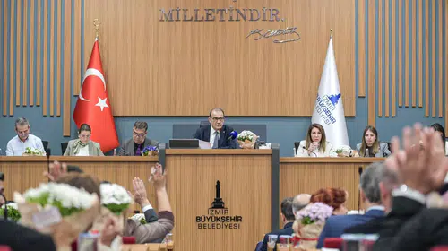 İzmir Büyükşehir Meclisi’nde okul saldırılarına ortak tepki