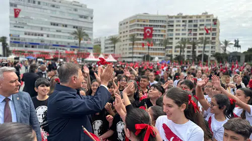 İzmir’de 23 Nisan coşkusu