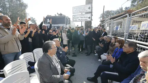 Meslek Fabrikası için direniş sürüyor