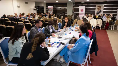 NARLIDERE, 3. YAŞ ÜNİVERSİTELERİ ÇALIŞTAYINA EV SAHİPLİĞİ YAPTI