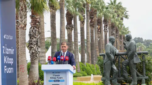 Kentin hafızasından geleceğine uzanan yayınlar İzmir Kitap Fuarı’nda