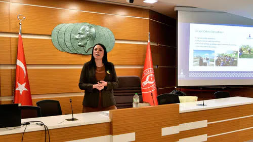 Bornova’da toprağın geleceği konuşuldu