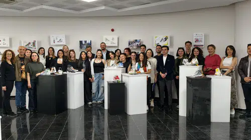DEÜ’DE AYAKKABILAR SANATLA BULUŞTU