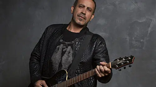 Mide kanaması geçiren Haluk Levent yoğun bakıma kaldırıldı