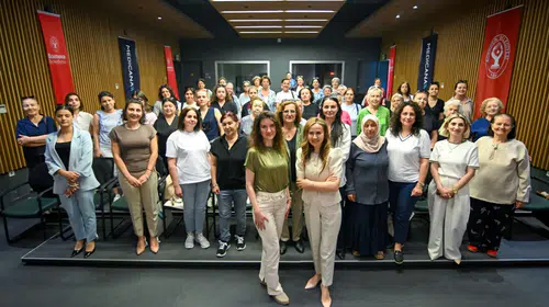 Anneliğin görünmeyen yükü Bornova’da konuşuldu