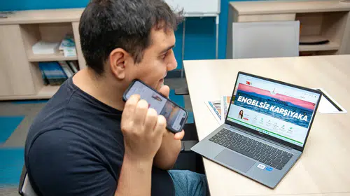 Karşıyaka Belediyesi’nden öncü hizmet: Yapay zeka ile ‘engelsiz’ internet sitesi