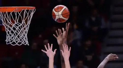 Türkiye U17 Basketbol Milli Takımı, Sırbistan'a yenilerek finale yükselme şansını kaybetti