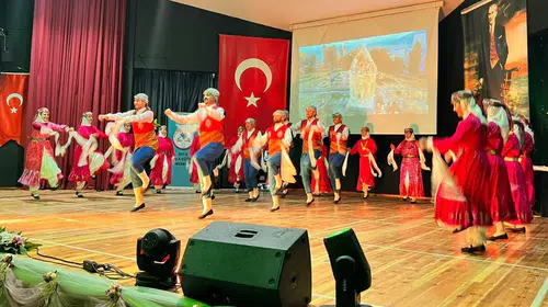 Buca’da sahne Anadolu’nun oldu: Kültürel miras sanatla buluştu