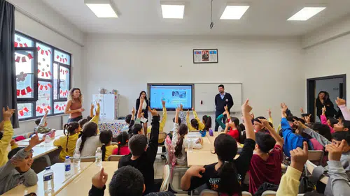 İzmir Metrosu’ndan öğrencilere metro ve tramvay eğitimi