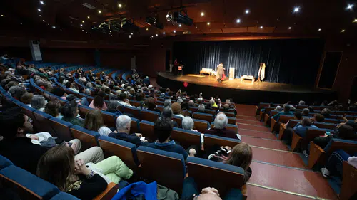 Özel Anne, Narlıdereli Sanatseverlerle Buluştu