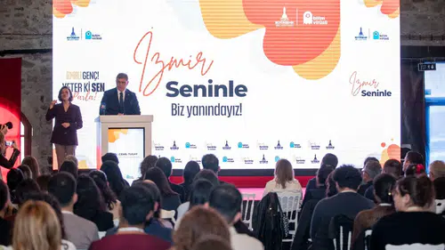 Gençlerin enerjisi İzmir’i dönüştürüyor