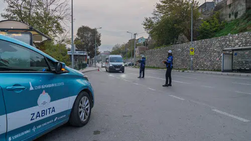 Zabıta, kural tanımayan sürücüleri havadan tespit ediyor