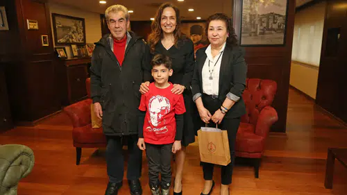 Karşıyaka Belediyesi yılın kitap tutkunlarını seçti