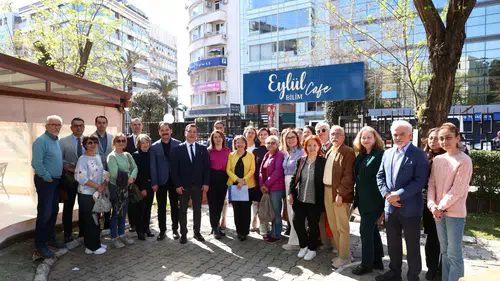 DEÜ BİLİM KAFE SOHBETLERİ’NİN 6’NCI BULUŞMASINDA “BİLİMİN IŞIĞINDA GÜNEŞTEN NASIL KORUNMALIYIZ?” KONUŞULDU