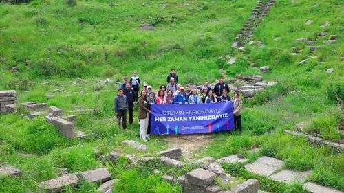 Çeşme Belediyesinden otizm farkındalık yürüyüşü