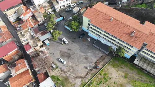 Konak’ta ‘renkli dokunuş’ okul bahçelerine de geldi