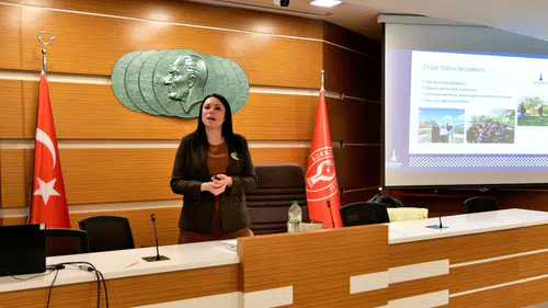 Bornova’da toprağın geleceği konuşuldu