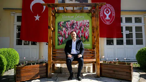 Bornova Lalesi ilçeye umut ve renk getirdi