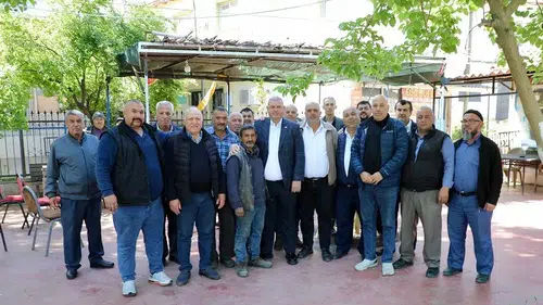 Başkan Çiçek, Alanlarda Vatandaşlarla Buluştukça Gücünü Artırıyor!