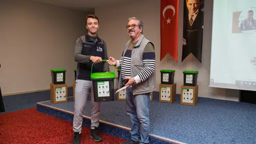 Bokaşi kompostları toprakla buluşuyor