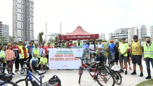 Çiğli’de İklim Mesajı: Bisiklet Turu ve Çevre Temizliği