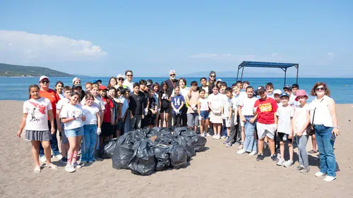 Dikilililer, Dünya Çevre Günü’nde sahil temizliğinde buluştu