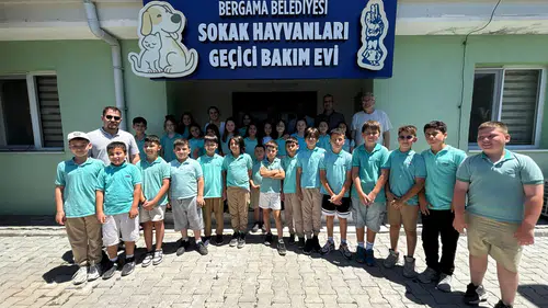 Bergama’da Sıfır Atık Ve Hayvan Sevgisi Bir Arada