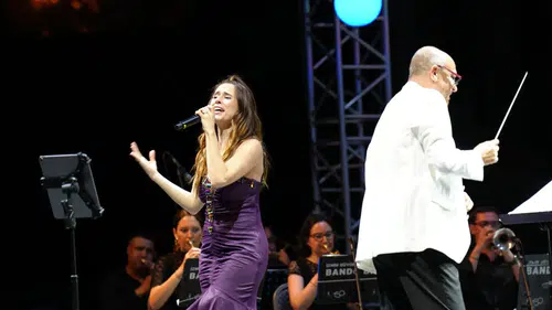 Edip Akbayram ve Volkan Konak şarkılarla anıldı
