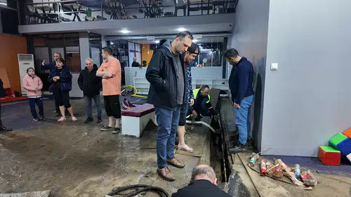 Başkan Eşki ve belediye ekipleri sabaha kadar sahadaydı