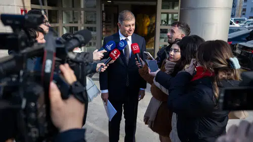 “Güçlendirmek isteyene engel olmuyoruz”