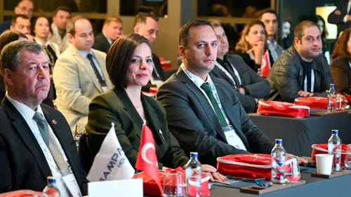 Afete Karşı Dirençli Kentler Paneli’nde dijital dönüşüm vizyonunu anlattı