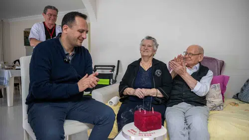 Sevgililer Günü’nde vefa ve şefkat buluşması