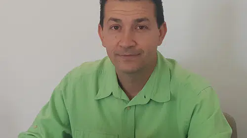 Egeli akademisyenler diş çürüklerini tespit eden cihaz geliştirdi