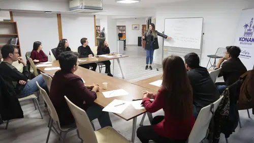 Gençliğin kalbi bu merkezde atıyor