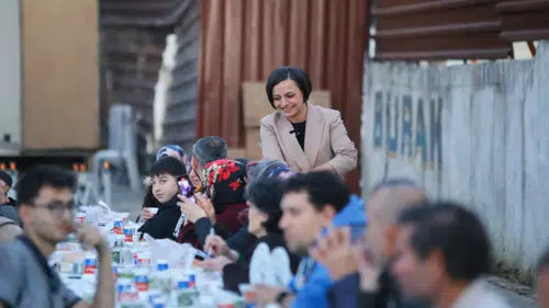 Karabağlar ’da Ramazan Bereketi Ortak Sofralarda Paylaşılacak