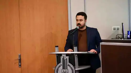 Karşıyaka Belediye Meclisi'nde Maaş Sorunları Konuşuldu