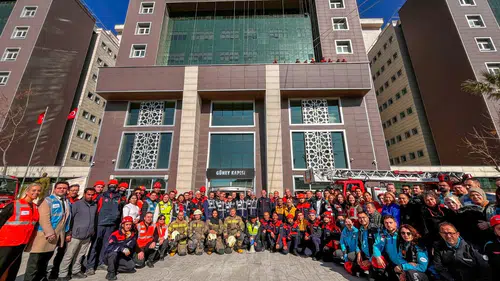 İzmir Adliyesi’nde nefes kesen bomba tatbikatı