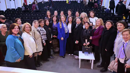 Kadınlar ve ekonomik güçlenme Konak’ta masaya yatırıldı