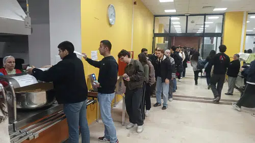 Türk Kızılay Urla’dan Üniversite Öğrencilerine Anlamlı İftar Buluşması