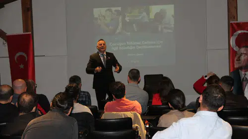 EFES SELÇUK’TA BABALARA “BABALIK” SEMİNERİ