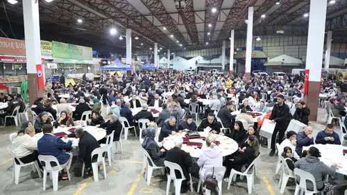 Menderes’te Binler Aynı Sofrada