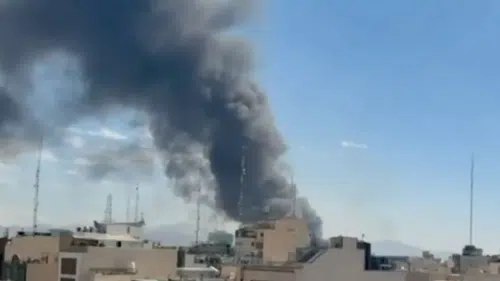 İran devlet televizyonu vuruldu