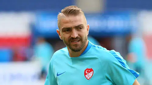 Türk futbolunun hırçın sol beki noktayı koydu: Caner Erkin veda etti