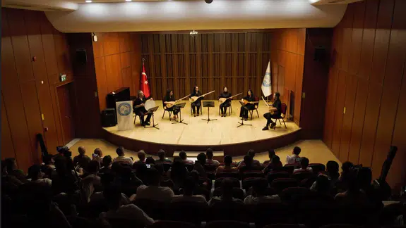 Anadolu’nun Ezgileri Ege’de Yankılandı