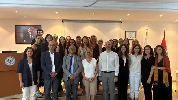 EÜ’ de “Nanoteknoloji ve İlaç Taşıyıcı Sistemlerde Yenilikler Sempozyumu” düzenlendi