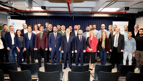 TÜGİAD Ege’den Ekonomiye 3 Boyutlu Bakış  Prof. Küçüközmen:  "Ezber Bozan Bir Döneme Giriyoruz"