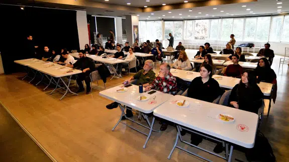 Bornova’da zeytinyağı kültürü geleceğe taşınıyor