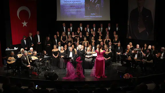 Konak’ta şarkılar sevgiyi anlattı