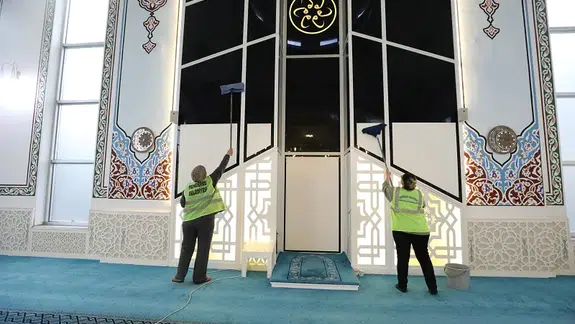 Menderes’te Camiler Tertemiz