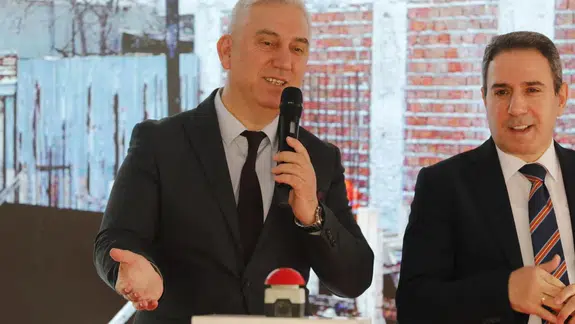 BERGAMA BELEDİYESİ TİCARET MERKEZİ’NİN TEMELİ ATILDI